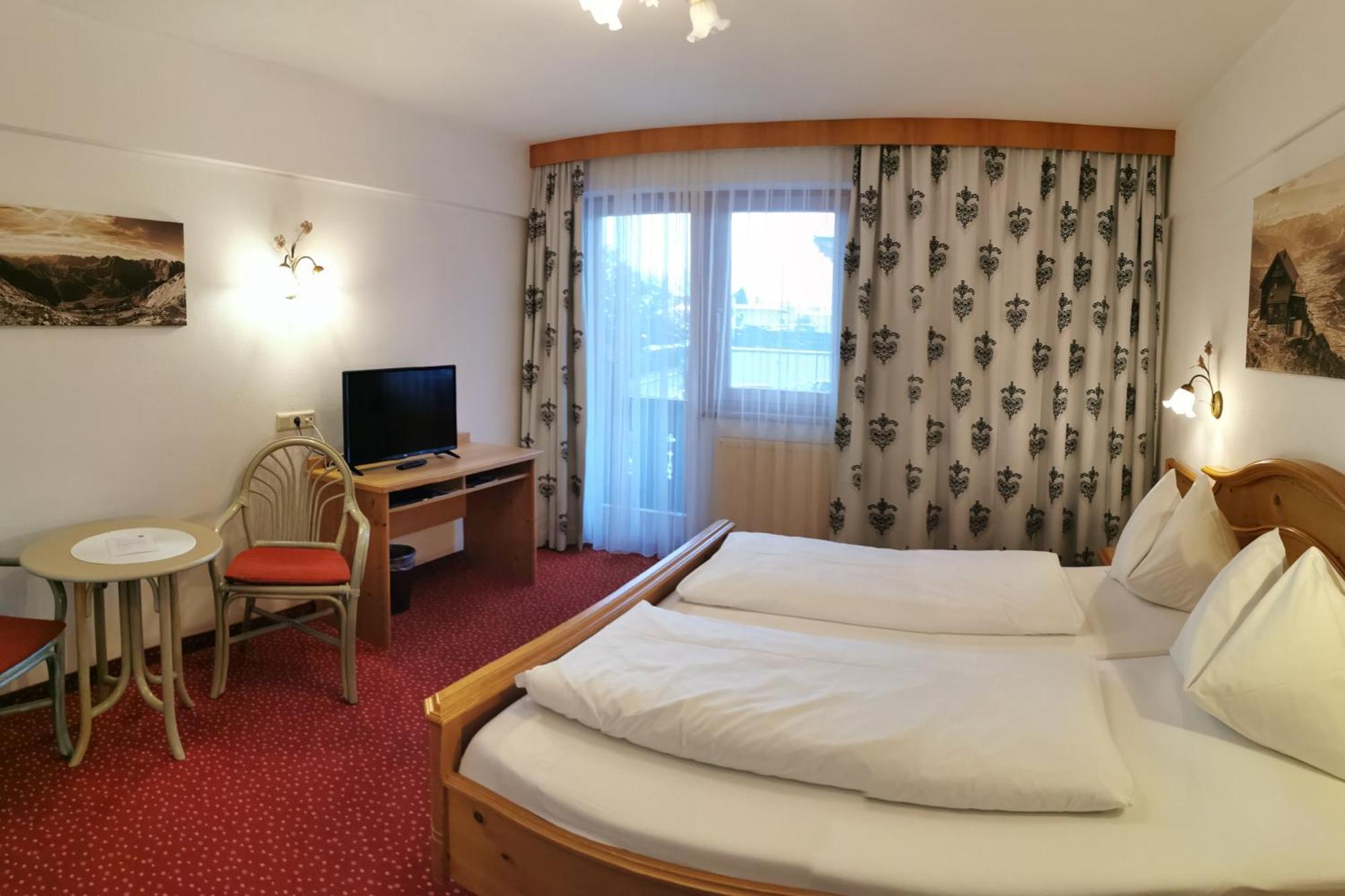 Hotel Landhaus Zillertal Fügen Exteriér fotografie