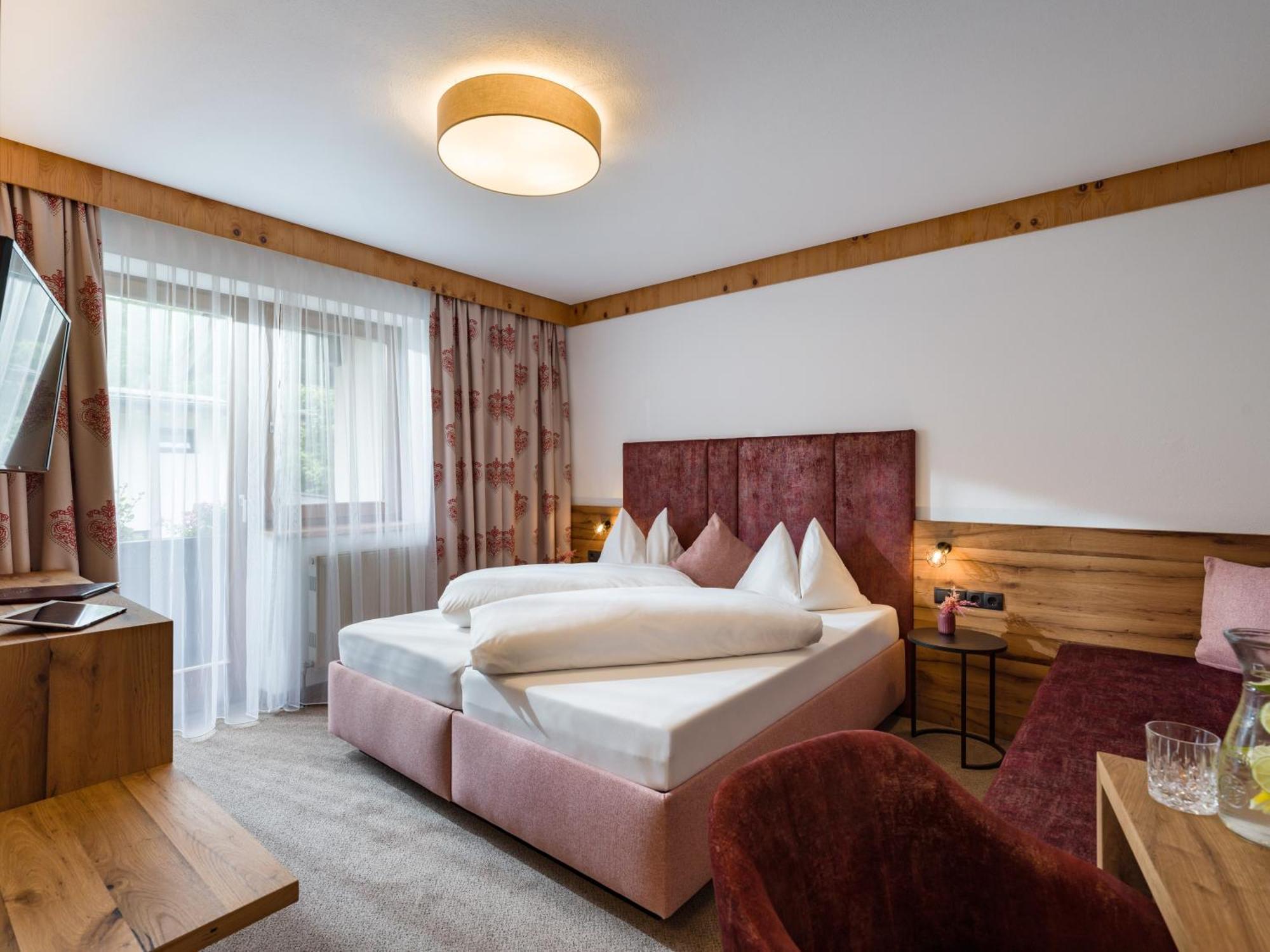 Hotel Landhaus Zillertal Fügen Exteriér fotografie